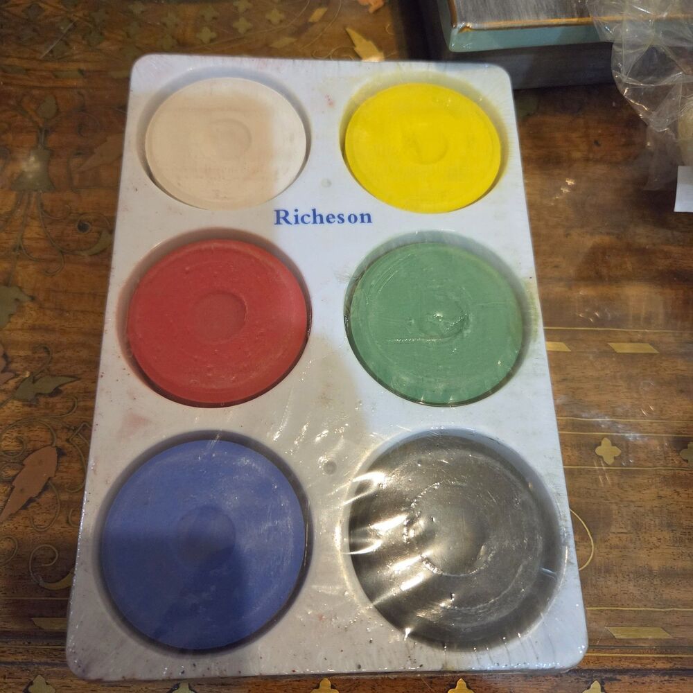 Jack Richeson Tempera Cakes Set with Tray, Assorted 6 Opaque Colors